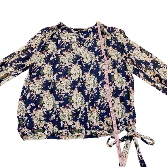 Lucky Brand Blue Multicolor Sawyer Floral Wrap Side Tie Top, Size Medium - Picture 9 of 14